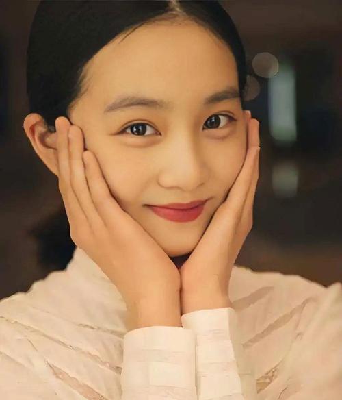 现在女明星谁最火_火的女明星名字_女演员火