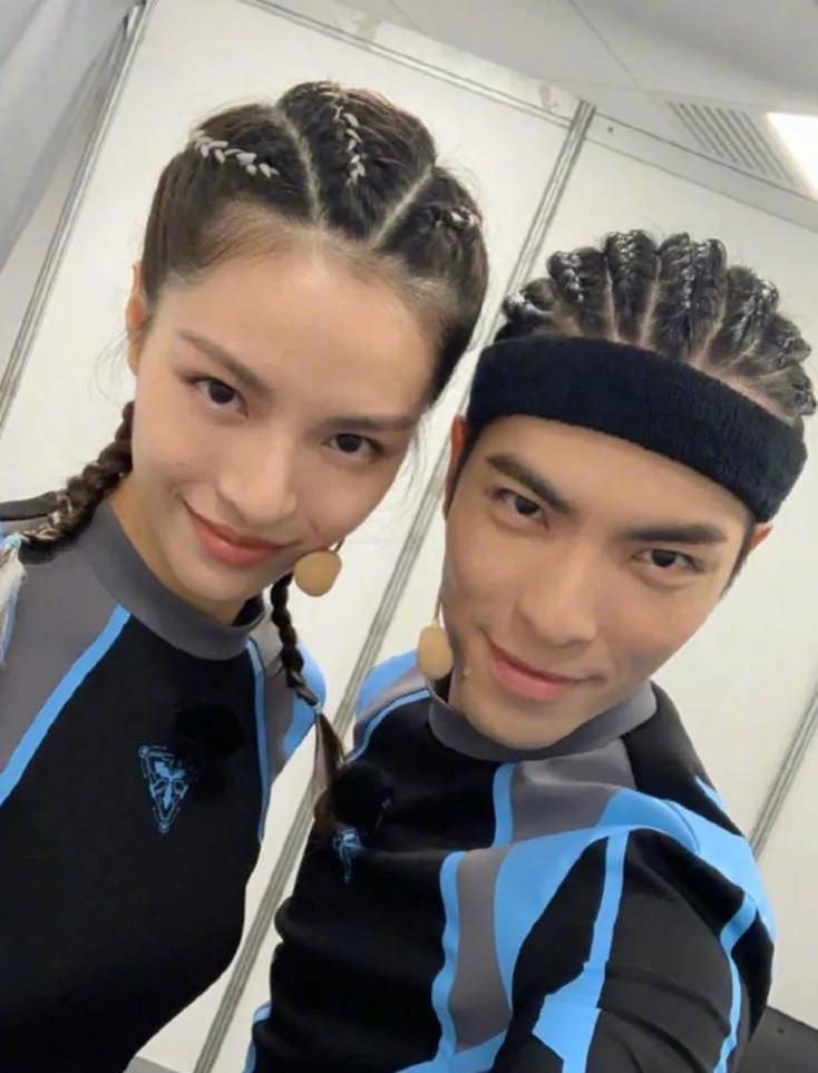 明星撞脸相似度排行_檀健次隋俊波撞脸分析_娱乐圈长得很像的明星