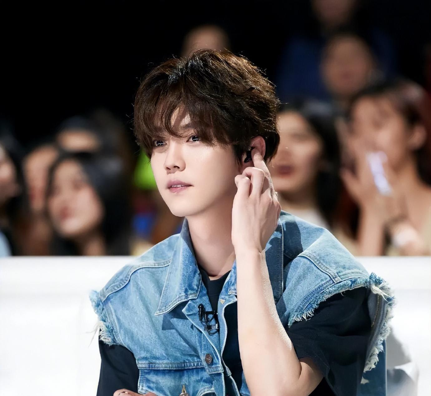 鹿晗娱乐圈人缘变化_鹿晗生日现状_穿越娱乐圈ps鹿晗