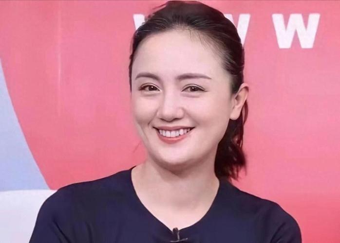 没有被扒出过黑料的明星有哪些,_有天生黑变白的明星吗_扒一扒权志龙的黑料