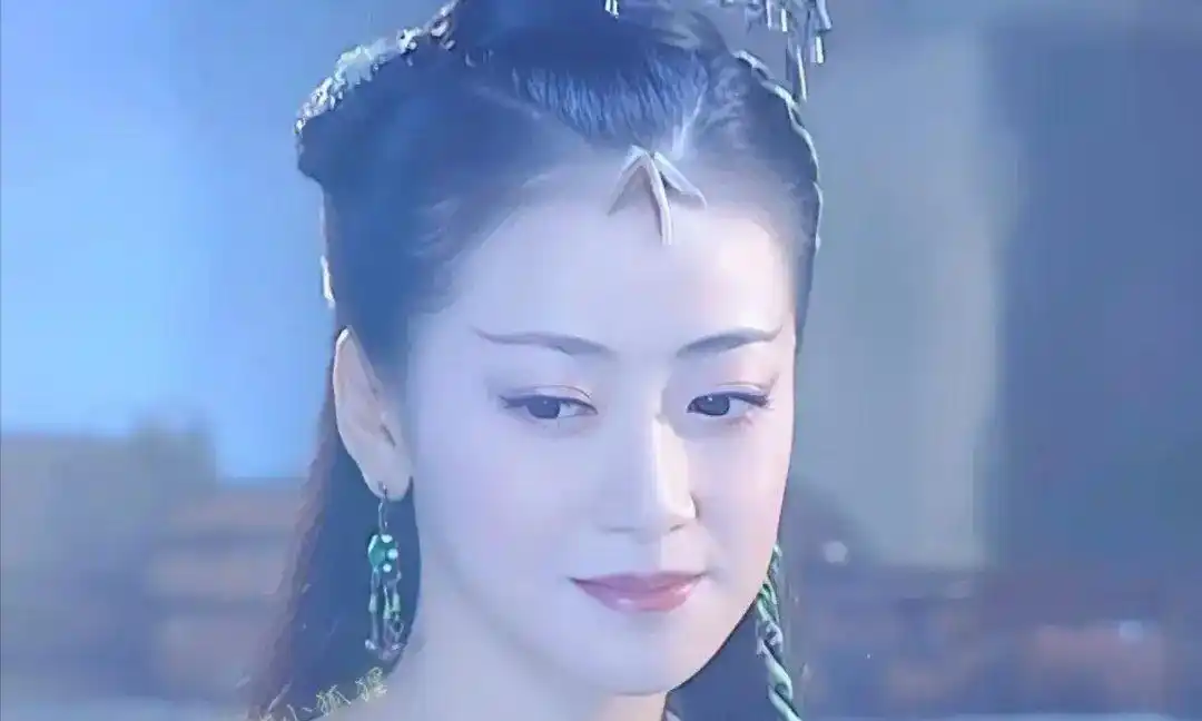 陈紫函事业逆袭经历_娱乐圈艳照门_陈紫函艳照门事件