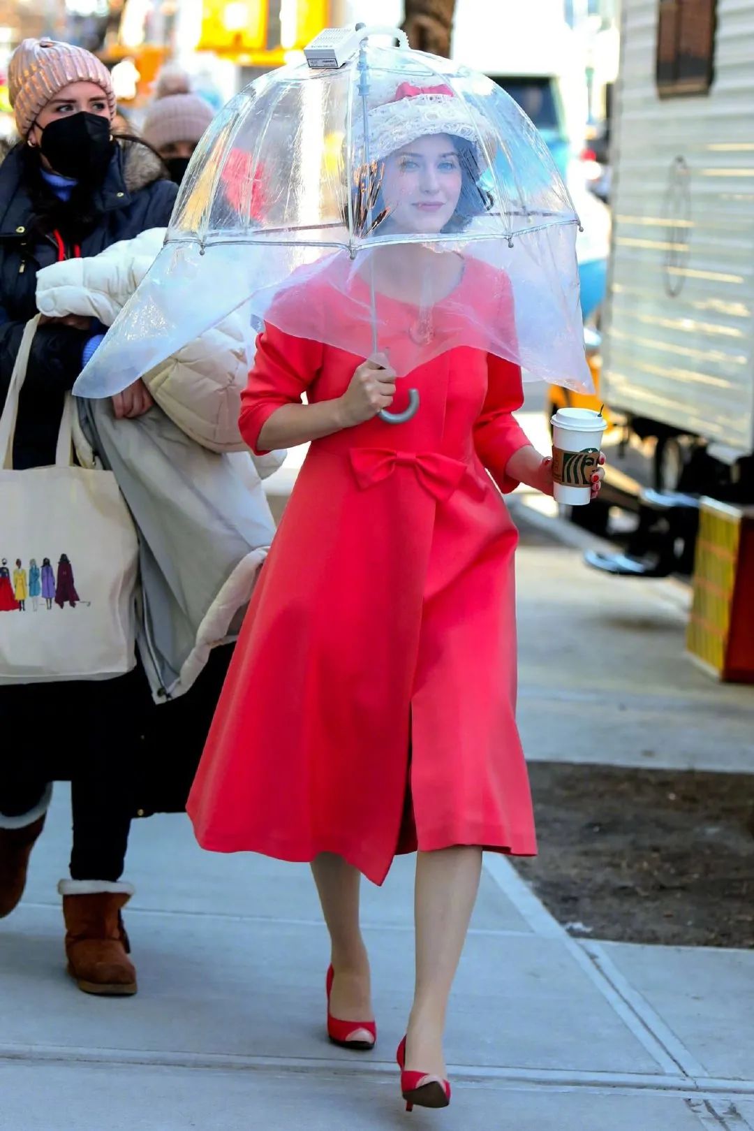 春季时尚趋势_女明星红毯穿搭_晚装女明星