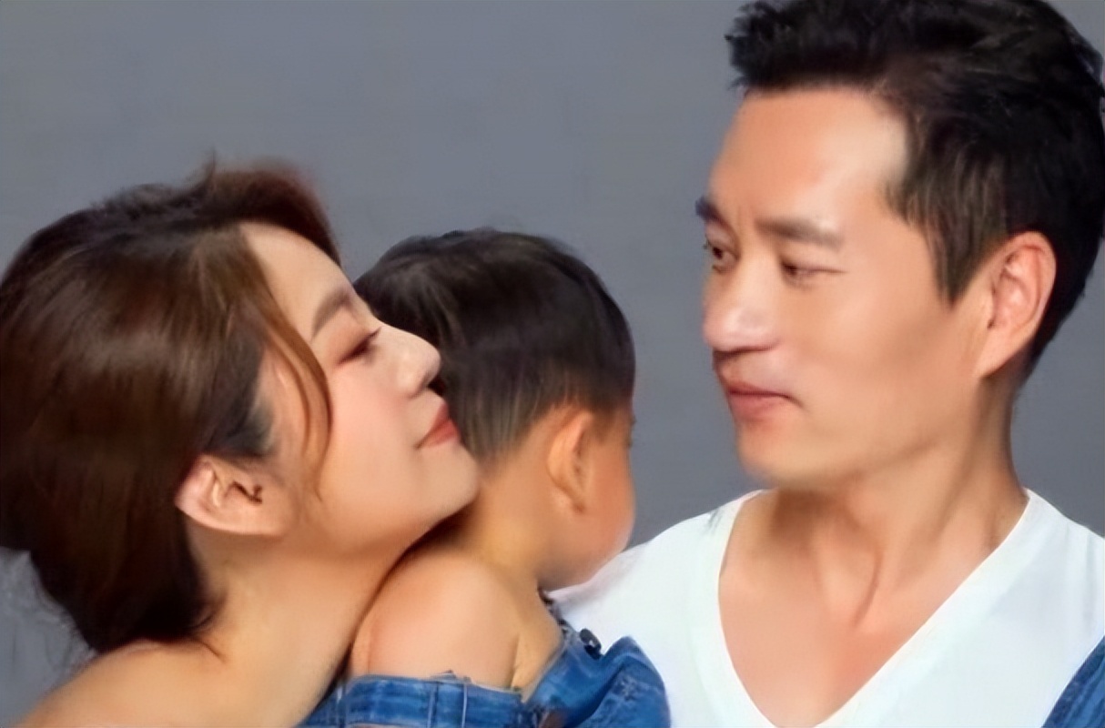 安以轩婚姻变化_安以轩老公负债300亿_安以轩进娱乐圈时间